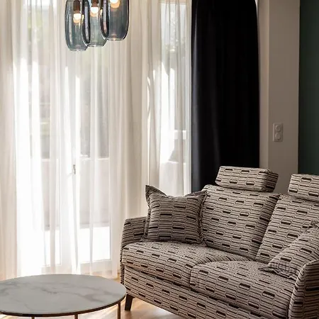 L'art Deco, T3 Terrasse, Classe Meuble De Tourisme Rodez